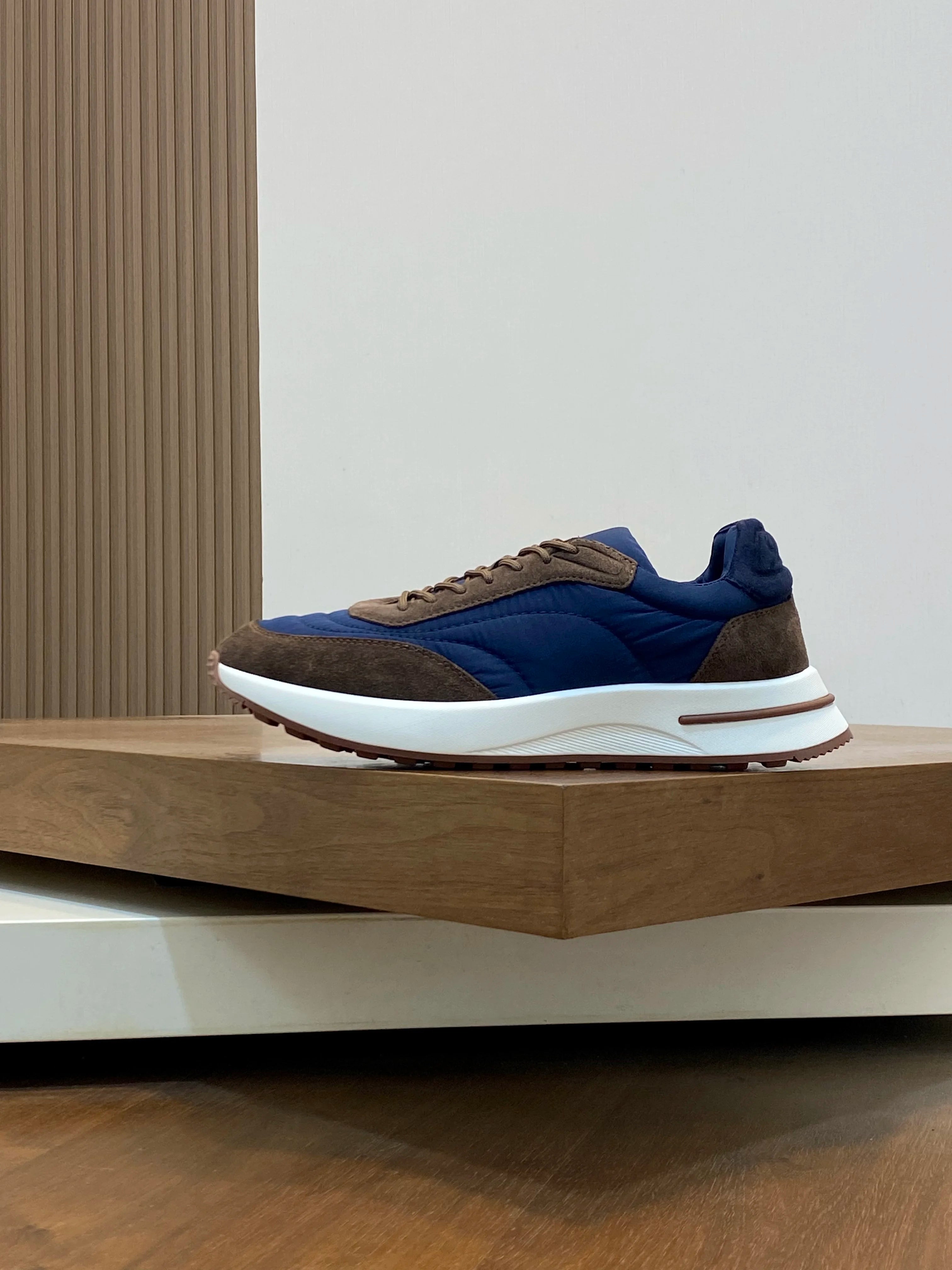 New Retro Athletic Sneakers - Premium Quality, Ultra-Comfortable & Lightweight, Perfect for Sports & Everyday Wear