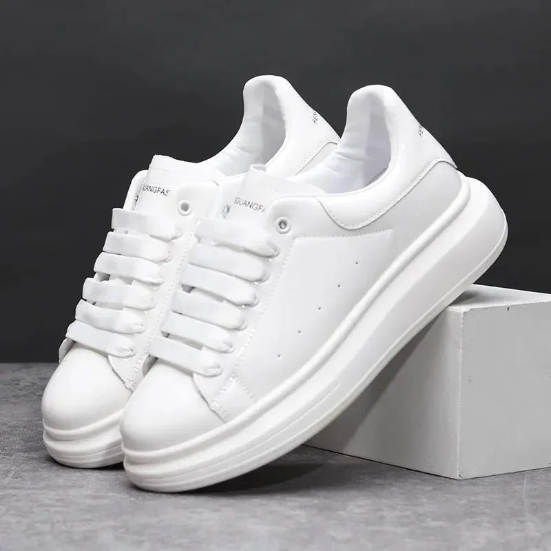 Luxury Shoes 2026 Trendy Men's Autumn New Glossy Black Casual Leather Shoes, Spring Fall Fashion Sneakers 5481