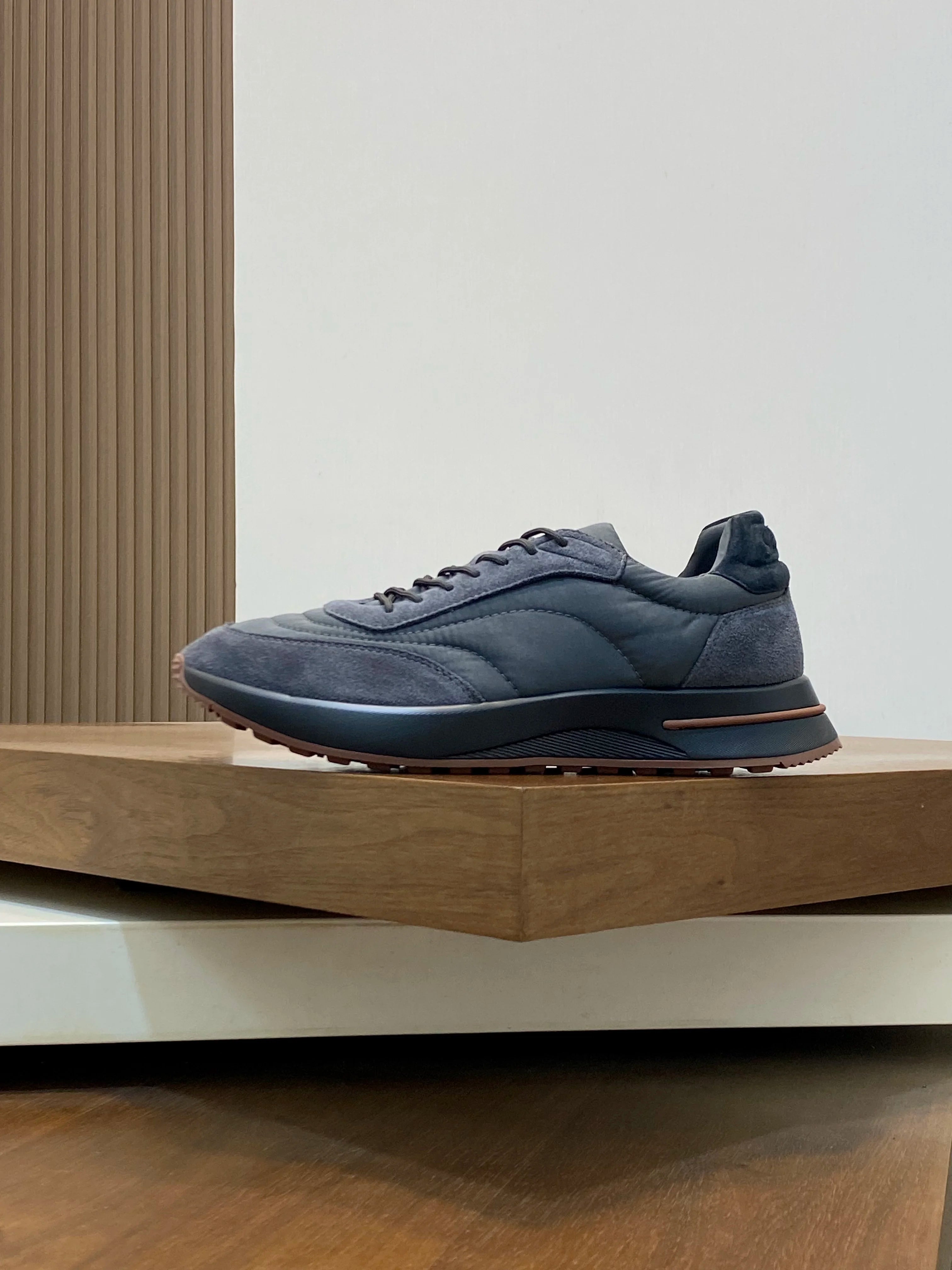 New Retro Athletic Sneakers - Premium Quality, Ultra-Comfortable & Lightweight, Perfect for Sports & Everyday Wear