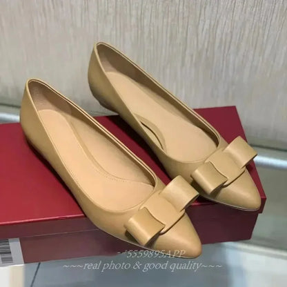 2026 Spring and Autumn women's pointy bow single shoe leather head layer cowhide shallow mouth comfortable wedge