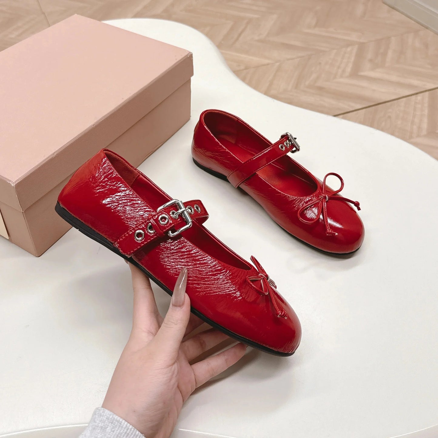 2026 Shoes Women Genuine Leather Ballet Flats Mary Janes Butterfly Knot Round Toes Buckle Strap Designer Shoes Zapatillas
