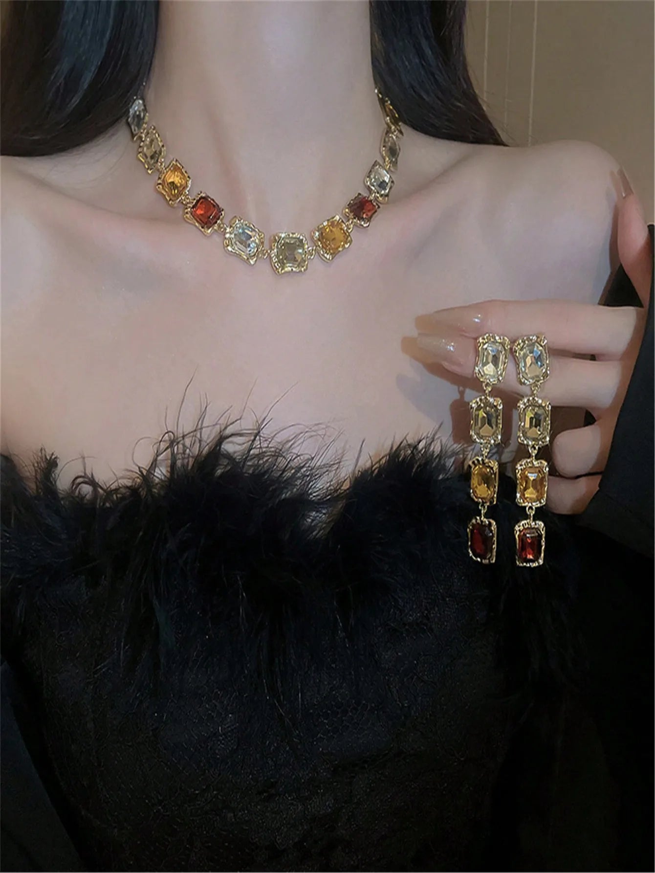 Retro Luxury Rhinestone Square Choker Necklace for Women, Exaggerated Court Style Collarbone Jewelry