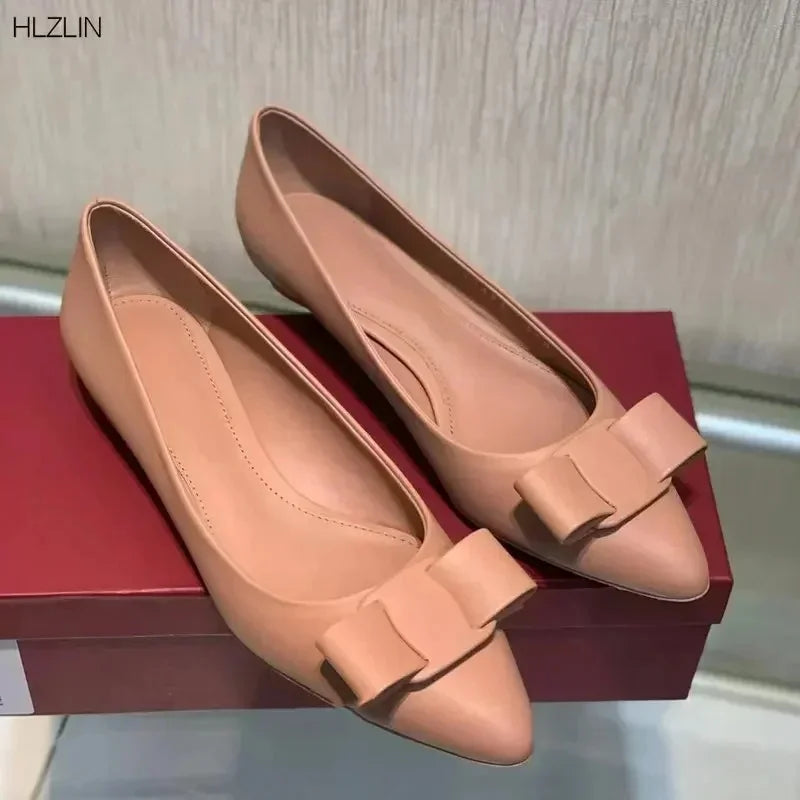 2026 Spring and Autumn women's pointy bow single shoe leather head layer cowhide shallow mouth comfortable wedge