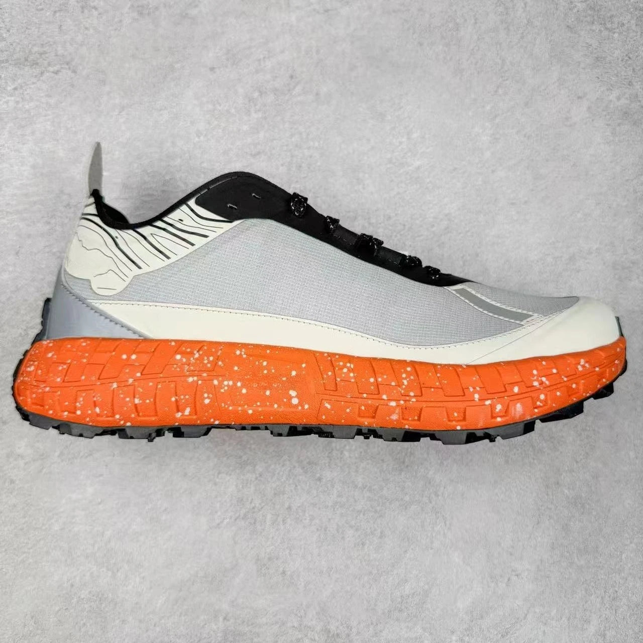 Retro Hiking Outdoor Running Shoes Summer Breathable Low-Top Non-Slip Wear-Resistant Jogging Sneakers