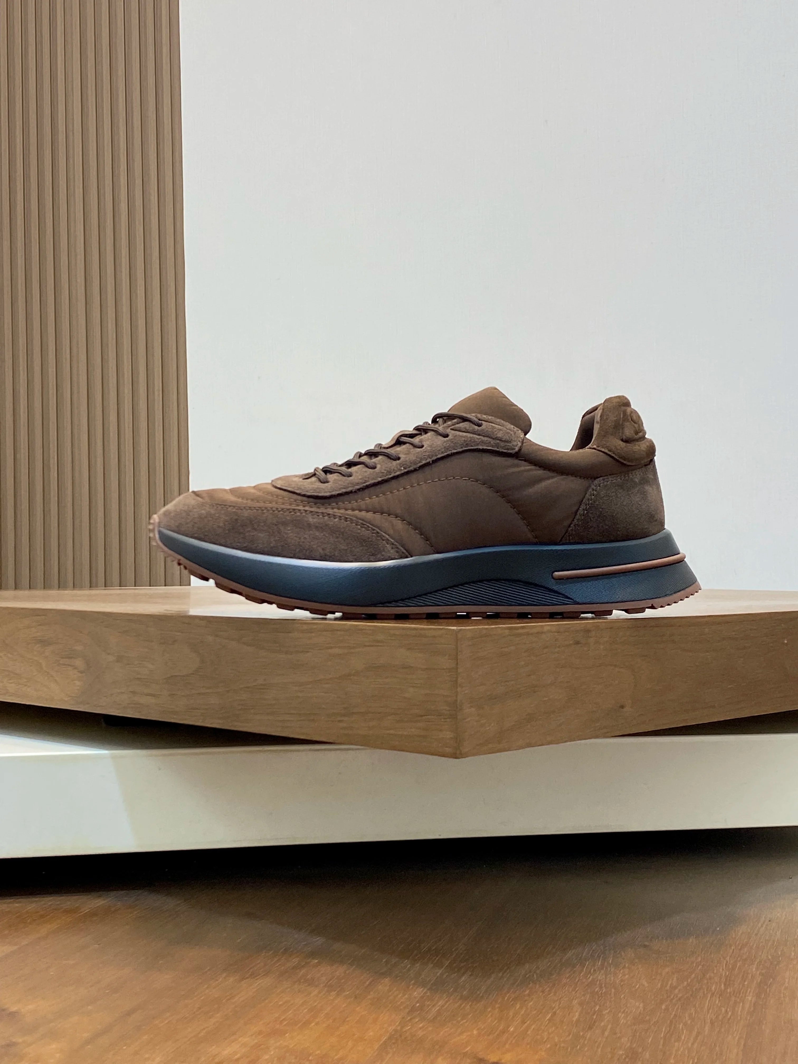 New Retro Athletic Sneakers - Premium Quality, Ultra-Comfortable & Lightweight, Perfect for Sports & Everyday Wear